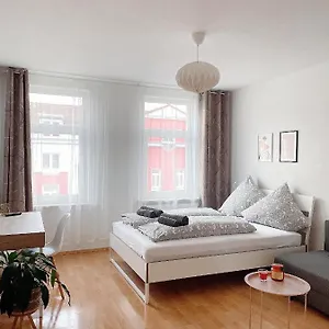 Modern & Cozy Leipzig-gohlis Homestay Leipzig