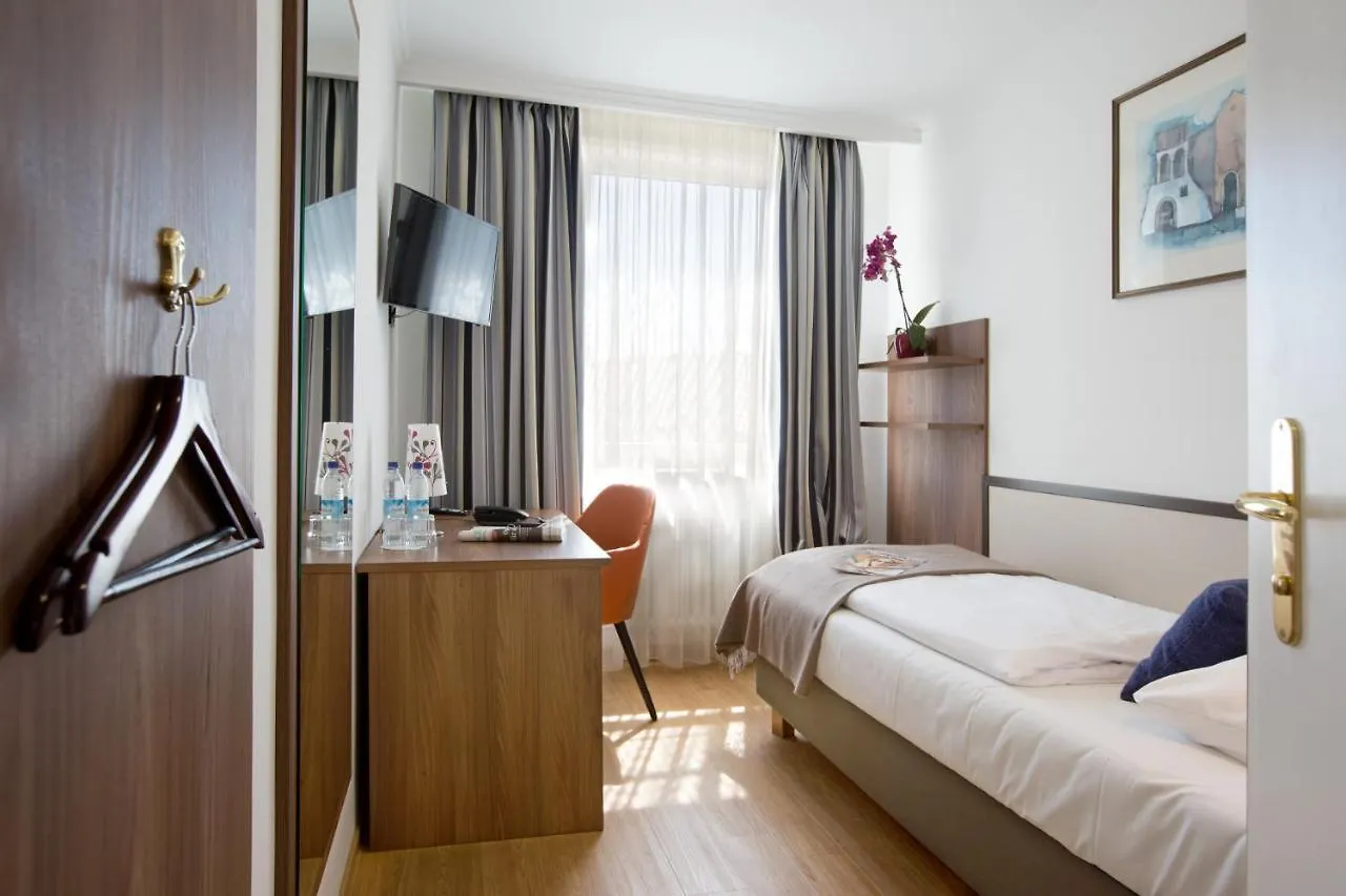 Hotel Aurbacher Hof Gmbh Мюнхен 3*,  Германия