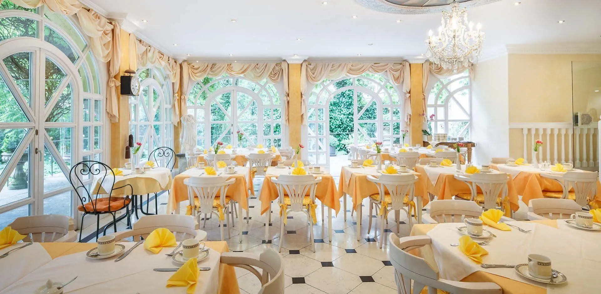 Hotel Aurbacher Hof Gmbh Мюнхен 3*,